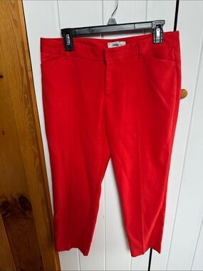 Gap Bright Red Women's Cropped Pants